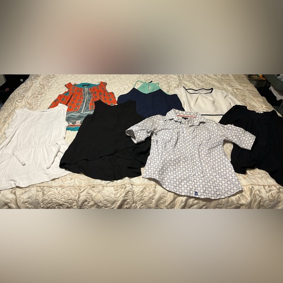 *3 for $15 Women’s size small blouses bundle - Picture 1 of 7